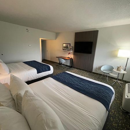 Woodson Terrace Saint Louis Airport Hotel מראה חיצוני תמונה