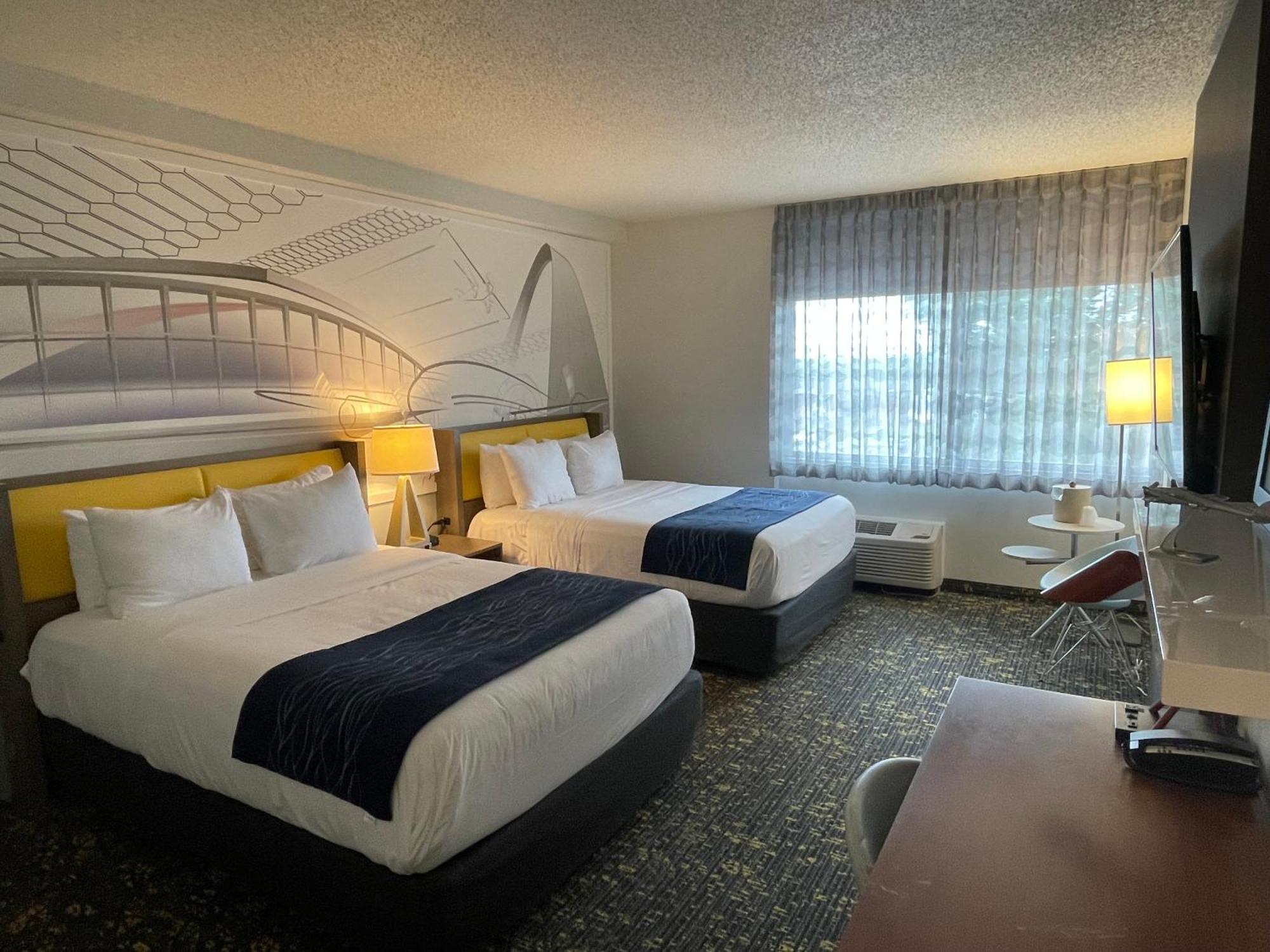 Woodson Terrace Saint Louis Airport Hotel מראה חיצוני תמונה