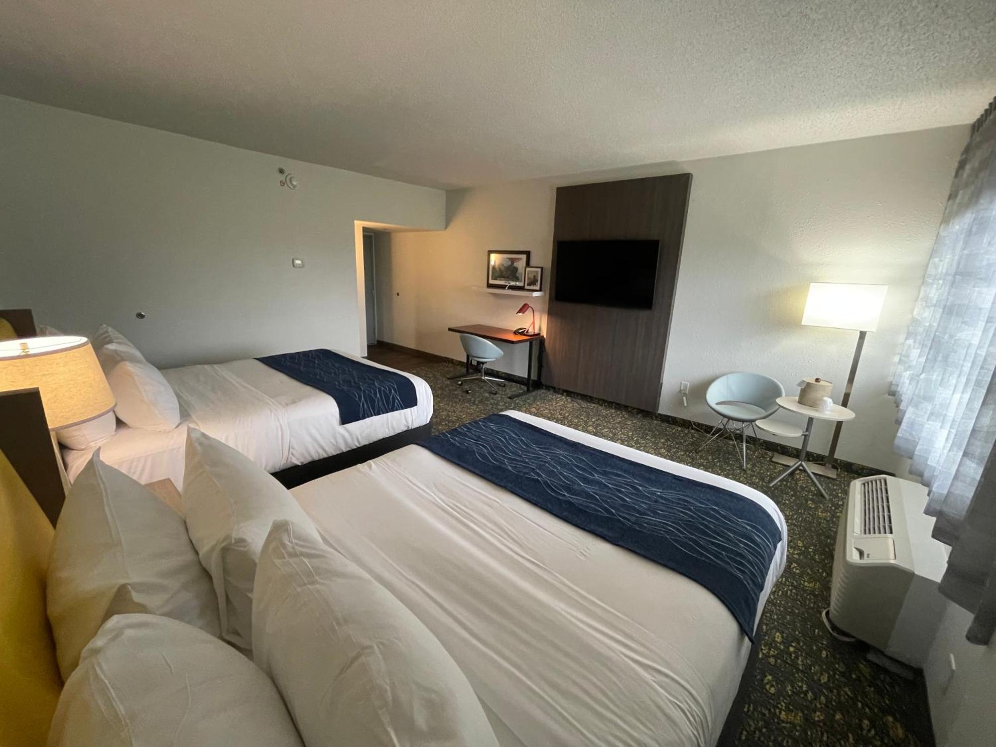 Woodson Terrace Saint Louis Airport Hotel מראה חיצוני תמונה