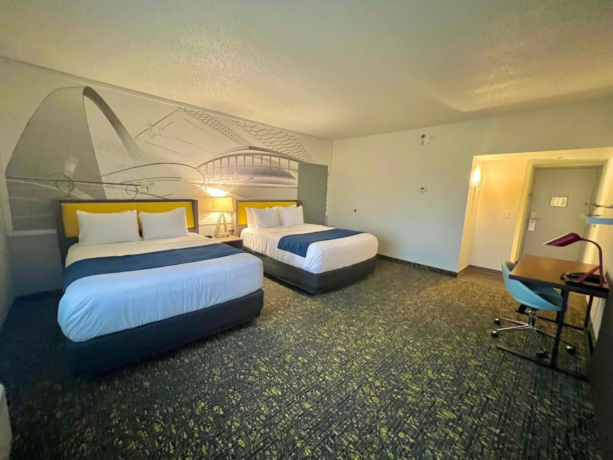Woodson Terrace Saint Louis Airport Hotel מראה חיצוני תמונה