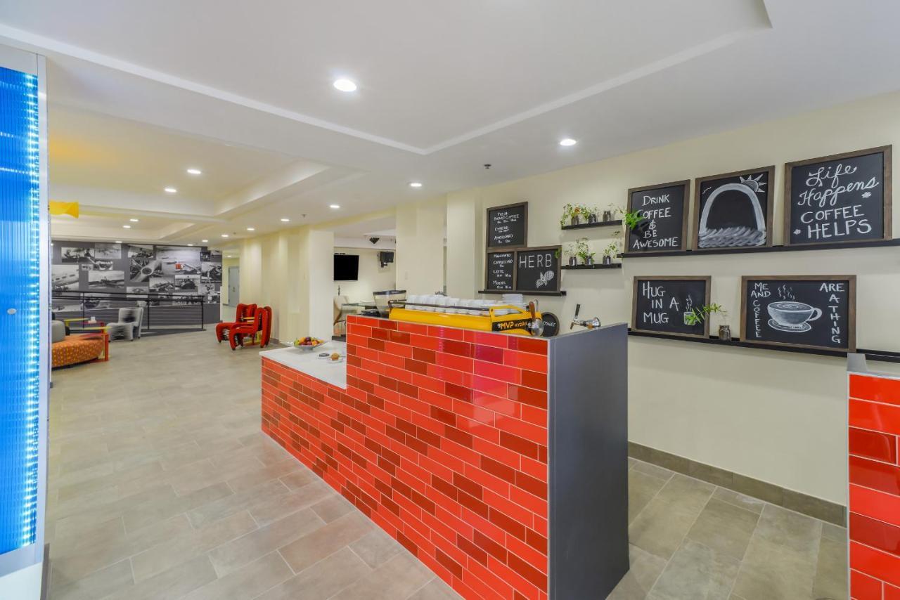 Woodson Terrace Saint Louis Airport Hotel מראה חיצוני תמונה
