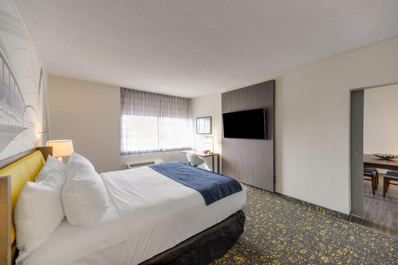 Woodson Terrace Saint Louis Airport Hotel מראה חיצוני תמונה